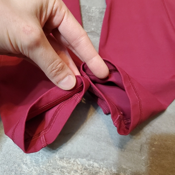 NWOT Lululemon Align High-Rise Pant. Crop. Pockets. Pink, "Pomegranate". Size 4. - Picture 10 of 13